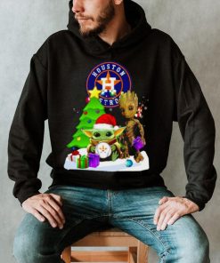 Santa Groot and Baby Yoda hug Houston Astros Snow Christmas Tree shirt