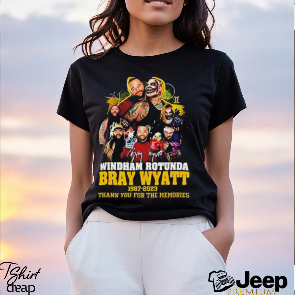 Bray Wyatt The Fiend Photo TShirt - teejeep