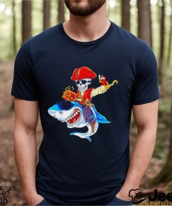 Shark cowboy pirates art funny shirt