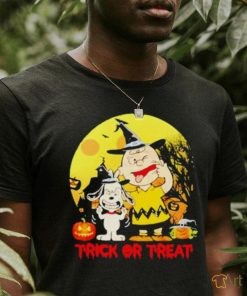 Snoopy And Charlie Trick Or Treat happy Halloween 2023 Shirt