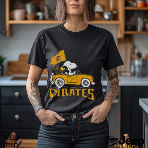 Snoopy And Woodstock Driving Car Pittsburgh Pirates T shirt