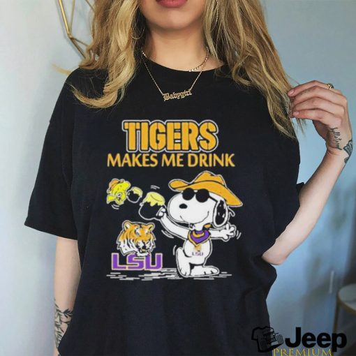 Snoopy And Woodstock LSU Tigers Makes Me Drinks Shirt