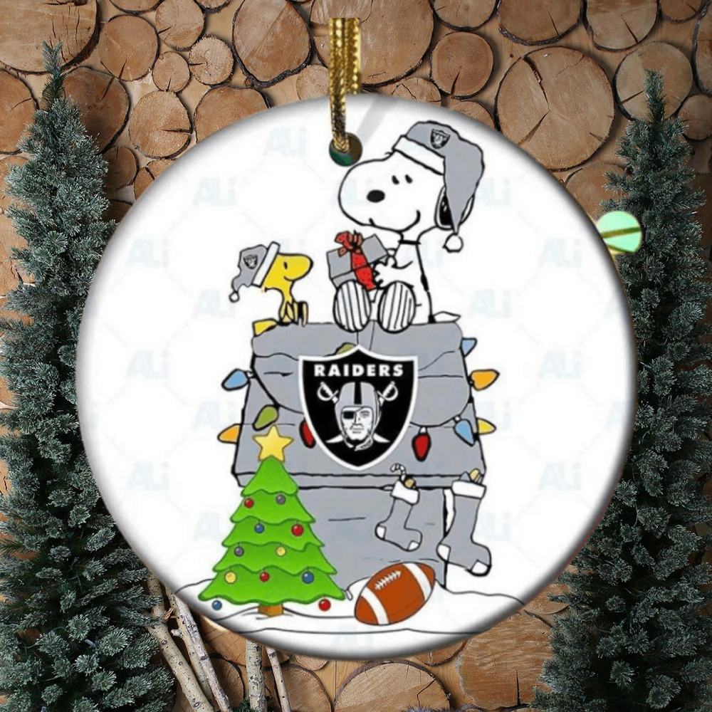 Snoopy Las Vegas Raiders Nfl Football Ornament –