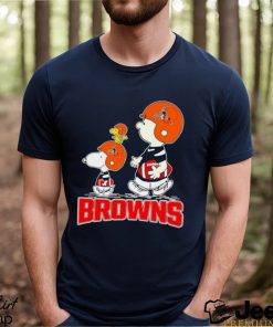 Snoopy and Charlie Brown Cleveland Browns football The Peanuts characters gift shirt