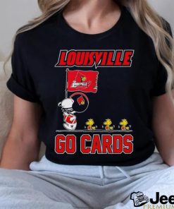 Snoopy and Woodstock holding flag Louisville go Cards shirt