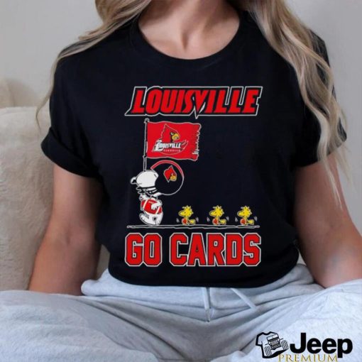 Snoopy and Woodstock holding flag Louisville go Cards shirt