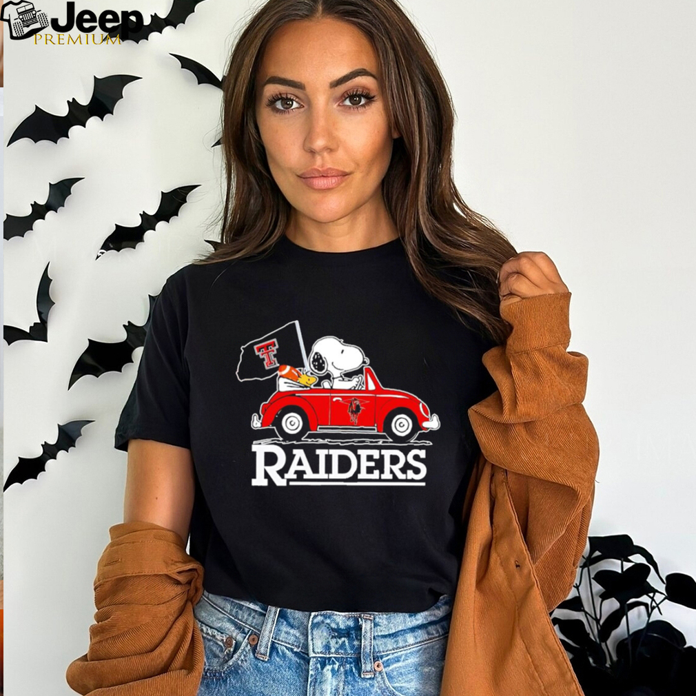 A Happy Christmas With Oakland Raiders Snoopy T-Shirt - T-shirts