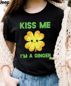 St’ Patrick’s Day gold Shamrock kiss me I’m a ginger T shirt