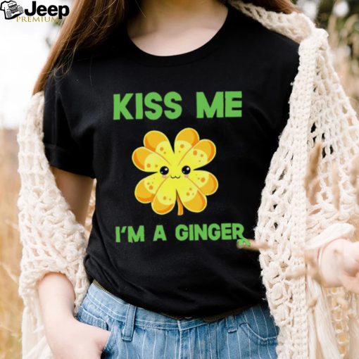 St’ Patrick’s Day gold Shamrock kiss me I’m a ginger T shirt