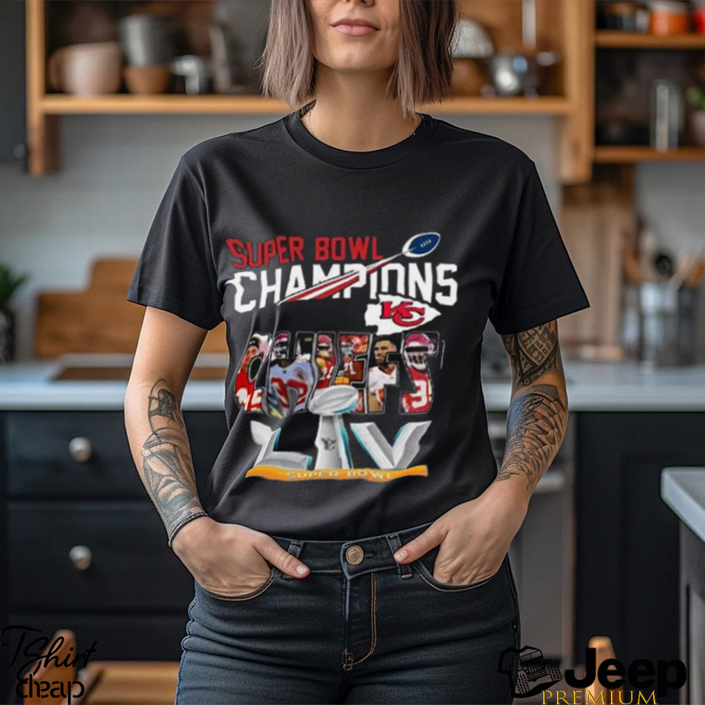 https://img.eyestees.com/teejeep/2023/Super-Bowl-Champion-Apparel-2023-T-shirt-Patrick-Mahomes-T-Shirt2.jpg