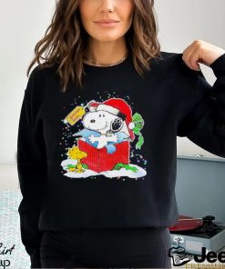 Surprise gift box from Snoopy woodstock Christmas shirt