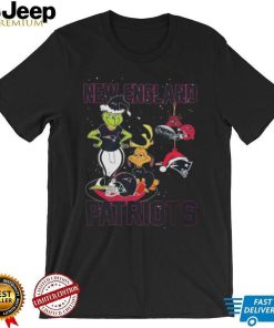 The Grinch And Dog New England Patriots Ornament Christmas 2023 Shirt