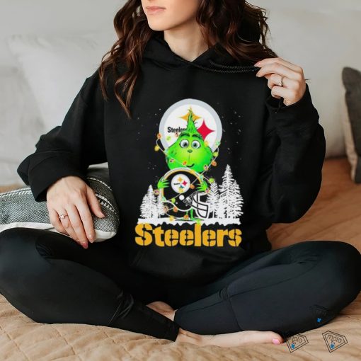 The Grinch Love Helmet Pittsburgh Steelers christmas shirt