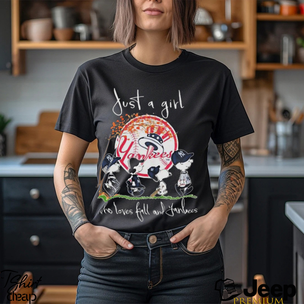 Official Just a woman who love snoopy Yankees and halloween shirt