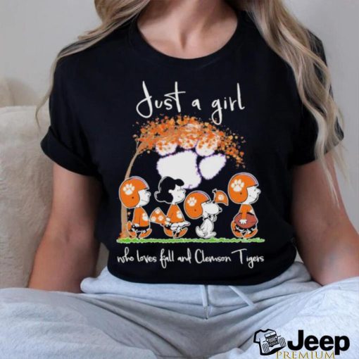 The Peanuts Snoopy and Friends Just a Girl Who loves Fall and Clemson Tigers shirt