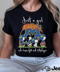 The Peanuts Snoopy and Friends Just a Girl Who loves Fall and Michigan Wolverines shirt