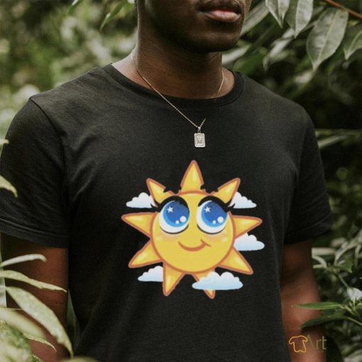 The sun smiles on the island of Maui strong shirt