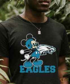 Top mickey Mouse cartoon NFL Philadelphia Eagles football player helmet logo shirt