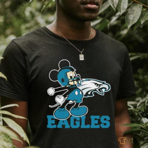 Top mickey Mouse cartoon NFL Philadelphia Eagles football player helmet logo shirt