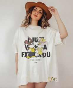 Trending I Just Wanna Kiss You shirt