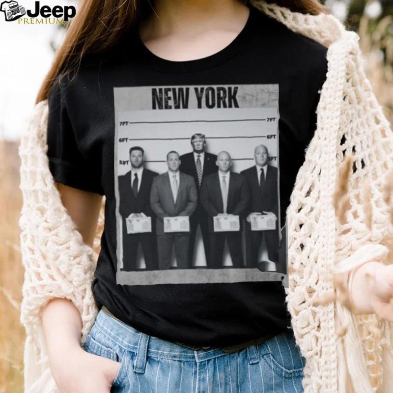 Trump lineup with secret service shirt