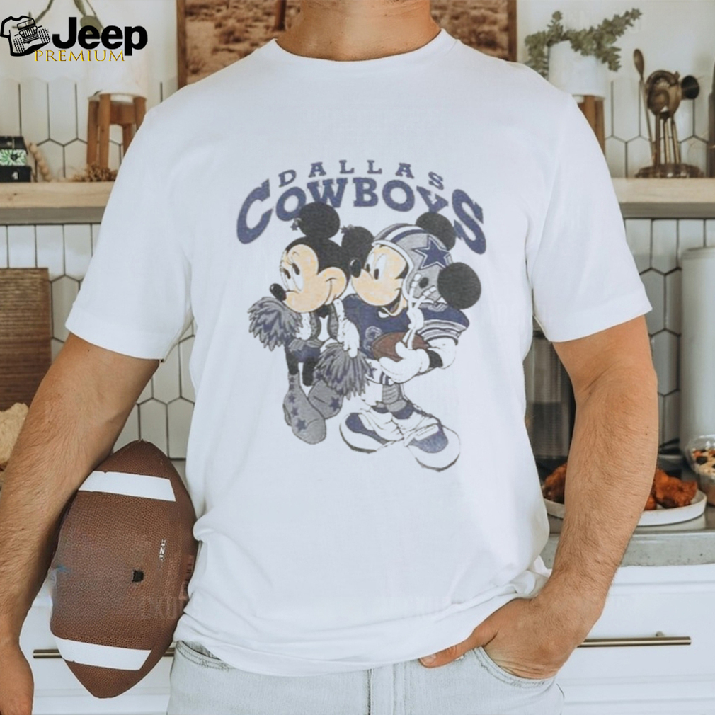 https://img.eyestees.com/teejeep/2023/Vintage-1994-Mickey-Dallas-Cowboys-Shirt0.jpg