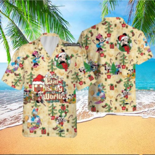 Walt Disney World Hawaiian Christmas Mickey Minnie Donald Pluto Goofy Shirt