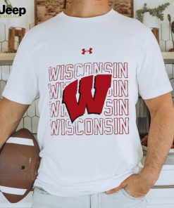 Wisconsin Badgers Under Armour 2023 Sideline Tech Raglan Long Sleeve T Shirt