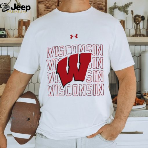 Wisconsin Badgers Under Armour 2023 Sideline Tech Raglan Long Sleeve T Shirt