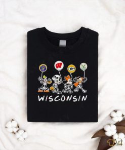 Wisconsin all sports team Mickey and friends Halloween shirt