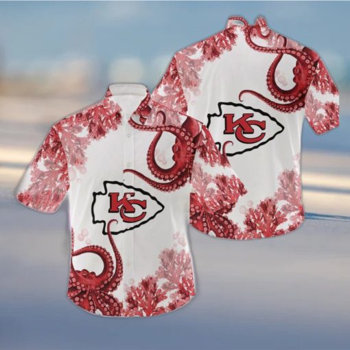 Kansas City Chiefs NFL Casual Trending Hawaiian Shirt Tropical Gift For Men And Women Fans