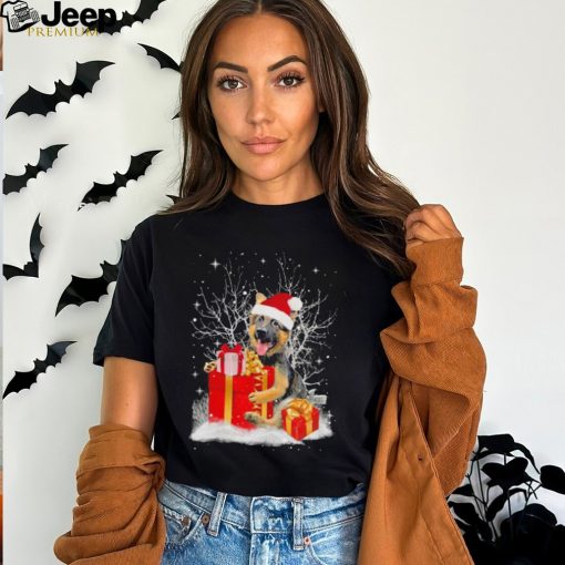 official gift for german shepherd christmas snow t shirt Every shirt den dai dien