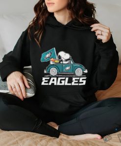 The Peanuts Snoopy And Woodstock Drive Car Philadelphia Eagles Shirt