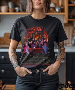 07 Years Of Stranger Things 2016 – 2023 Thank You For The Memories Signatures Shirt