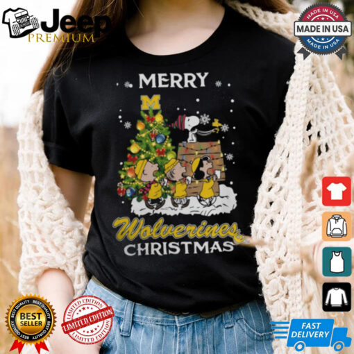 2024 Michigan Wolverines Snoopy And Friends Merry Christmas Shirt