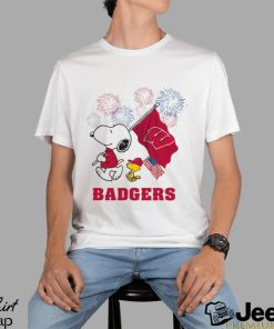 Snoopy Football Happy 4th Of July Wisconsin Badgers Shirt