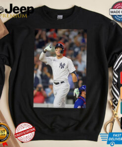 Aaron Judge NY Yankees gets a RBI tonight someone who retweets and is following is winning a t shirt