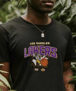 Awesome Los Angeles Lakers Looney Tunes Bugs Bunny Graphic Shirt