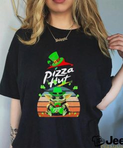 Baby Yoda Hug Pizza Hut Logo St Patrick’s Day Vintage Shirt