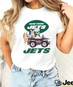 Bluey fun in the car with New York Jets football shirt