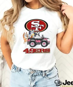 Bluey fun in the car with San Francisco 49ers football shirt