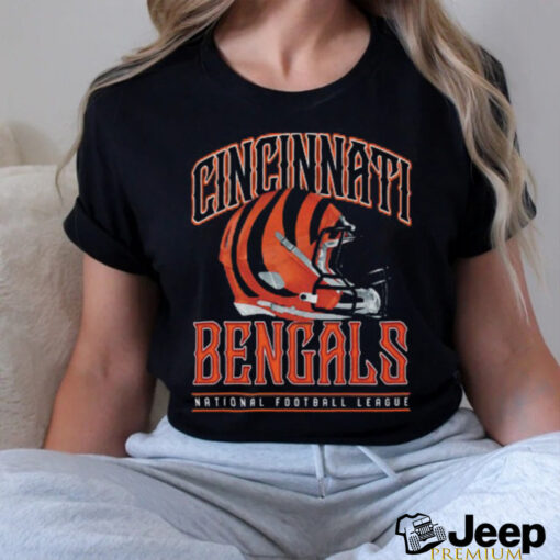 Cincinnati Bengals Helmet Garment Dyed Heavyweight T Shirt