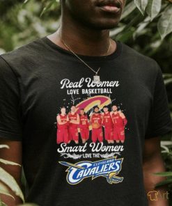 Cleveland Cavaliers Real Women Love Basketball Smart Women Love Cavaliers T Shirt