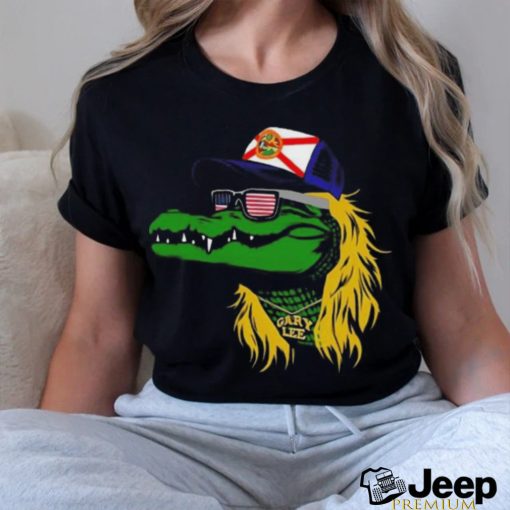 Conservativeant Wearing Gary Lee Gator T shirt