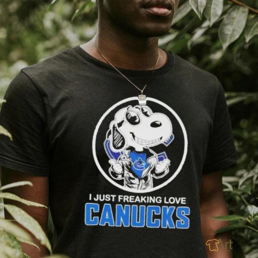 Cool Snoopy I just freaking love Vancouver Canucks shirt