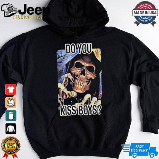 Do You Kiss Boys Rainbow Reaper  2D Tshirt