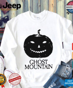 Ghost mountain pumpkin not worth this pain Halloween Shirt