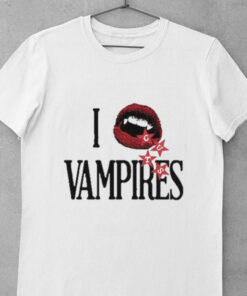 I Vampires Guts Lip Shirt