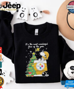 It’s The Most Wonderful Time Of The Years Peanuts Snoopy And Woodstock X Pittsburgh Steelers Merry Christmas Shirt