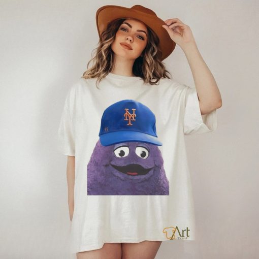 McDonald’s Grimace wearing New York Mets cap shirt